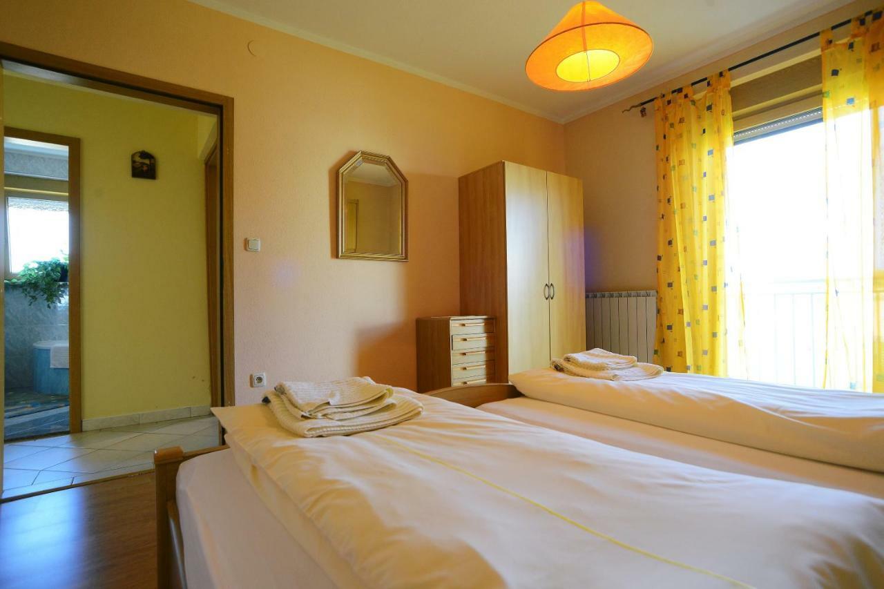 Ferienhaus Tomic Nedeščina Екстериор снимка