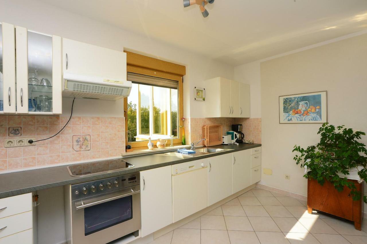Ferienhaus Tomic Nedeščina Екстериор снимка