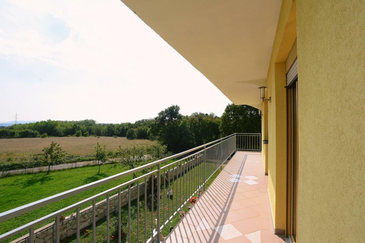 Ferienhaus Tomic Nedeščina Екстериор снимка