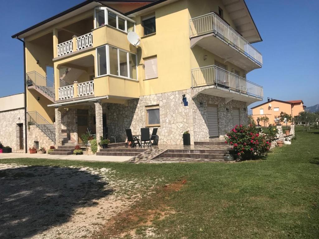 Ferienhaus Tomic Nedeščina Екстериор снимка