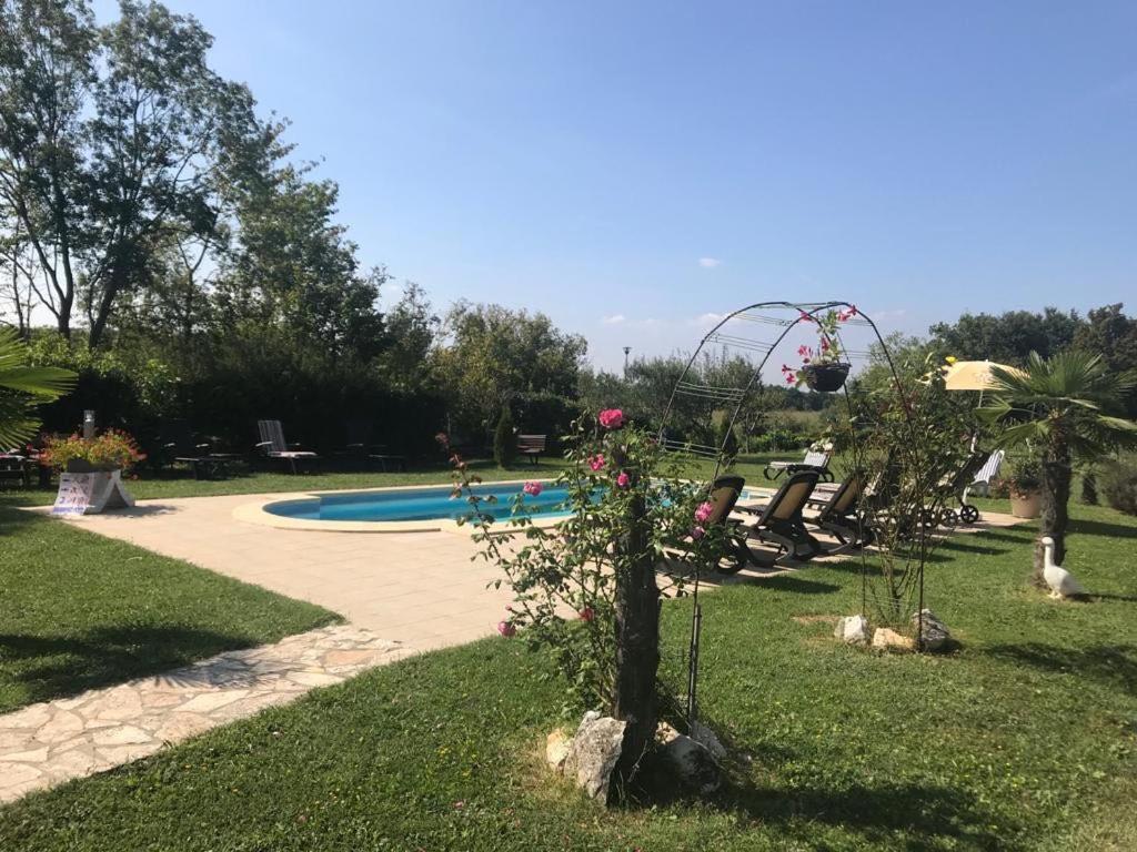 Ferienhaus Tomic Nedeščina Екстериор снимка